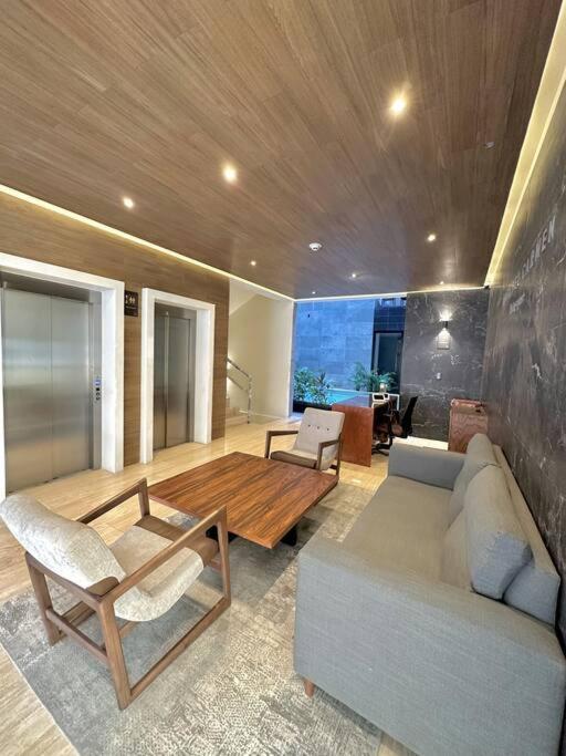 2 Beds Pool View Modern Apt/parking, Gym, Rooftop - 405 Musa Apartamento Playa del Carmen